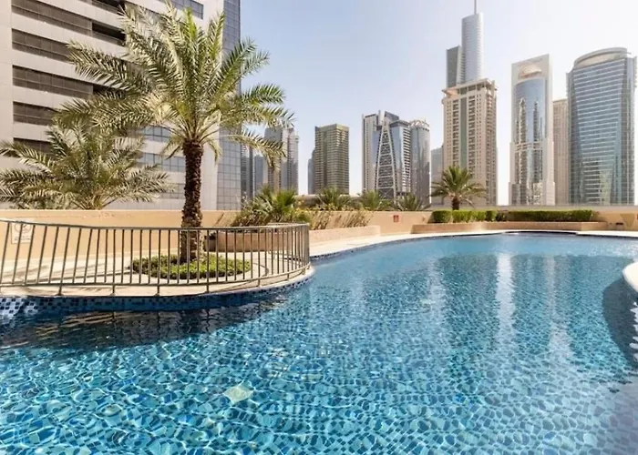 Luxury 1 Bedroom On Marina Walk, Sleeps 5, 1 Min To Metro