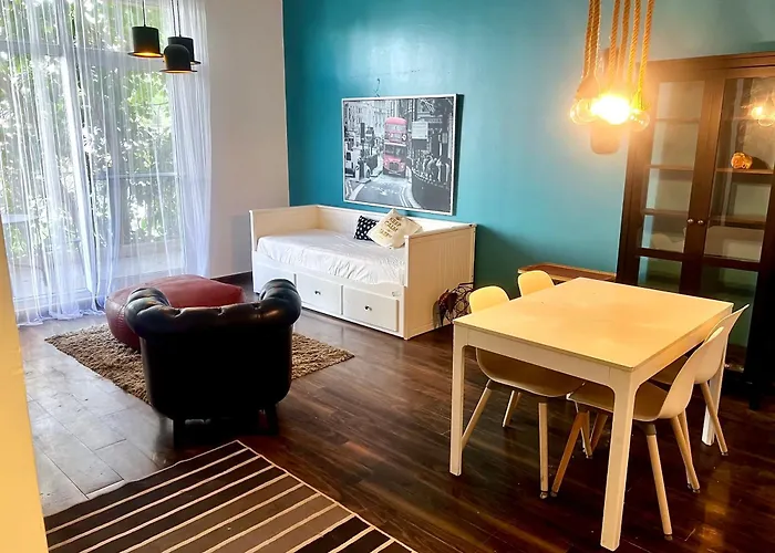 Norton Court Apt Motorcity