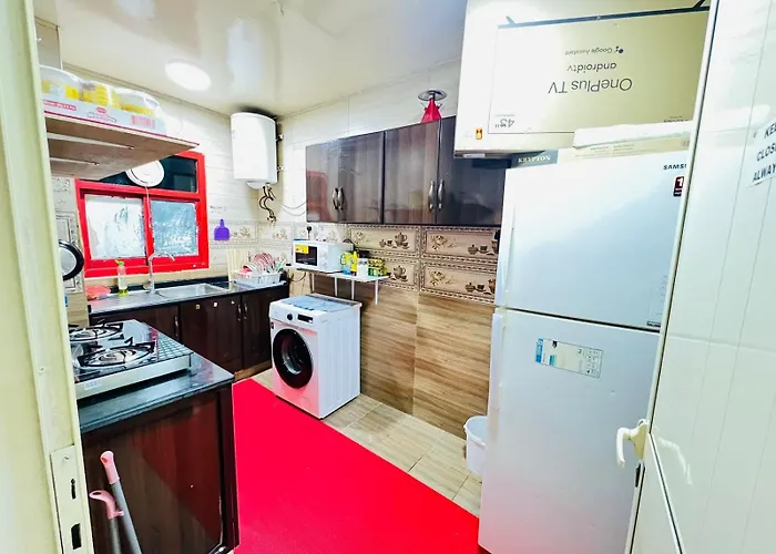 Moon Backpackers , Al Rigga , Partition For Couples And For Singles