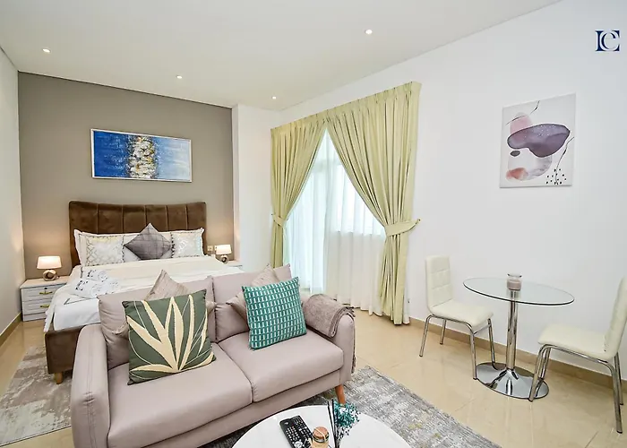 Luxury Escapes - Budget Studio With Balcony, Yacht Bay Marina
