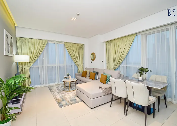 Luxury Escapes - 1Br Apt With Balcony - West Avenue Marina
