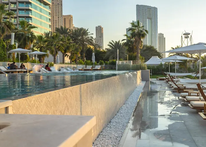 Magical Jbr Apt With Private Beach Access!