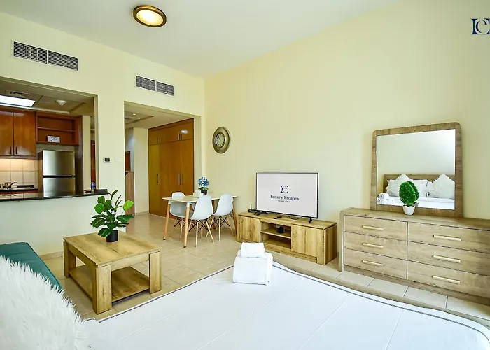 Luxury Escapes - Tranquil Retreat - Studio Apts Near Metro And Mall - Discovery Gardens - Shar & Mcl