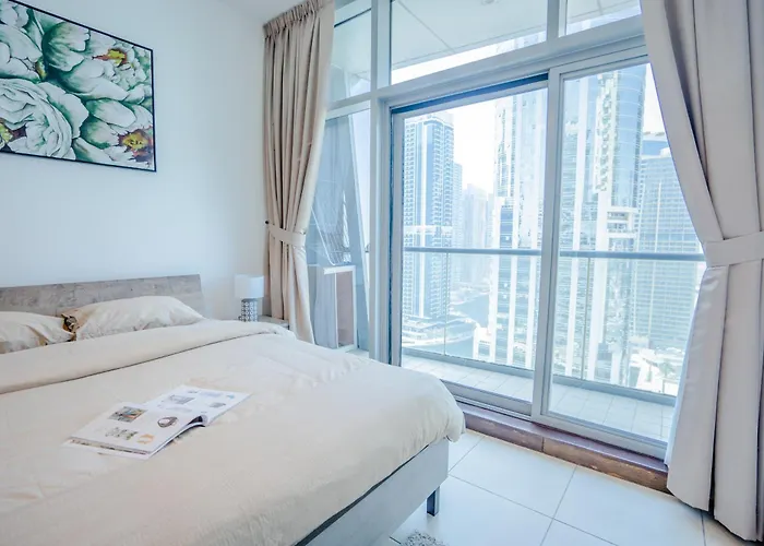 Elegant Condo In Jlt Near Metro With Qbed, Pool, Gym, Fast Wi-Fi