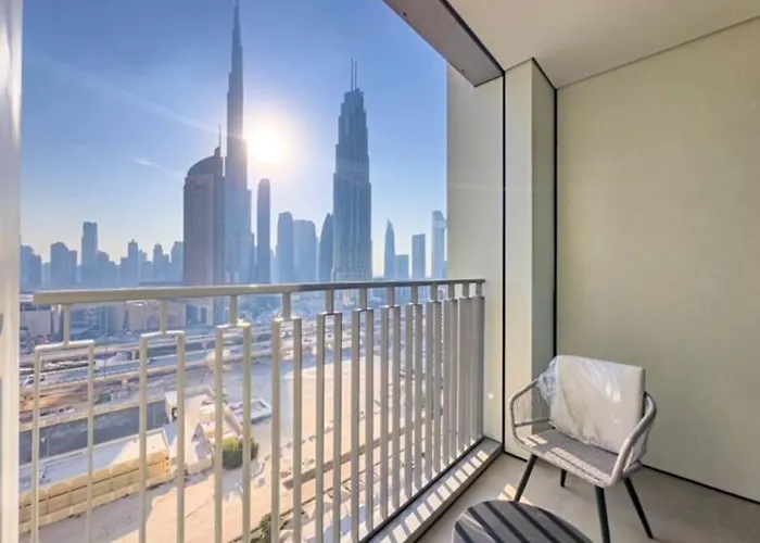 Downtown Views Live At Dubai Mall