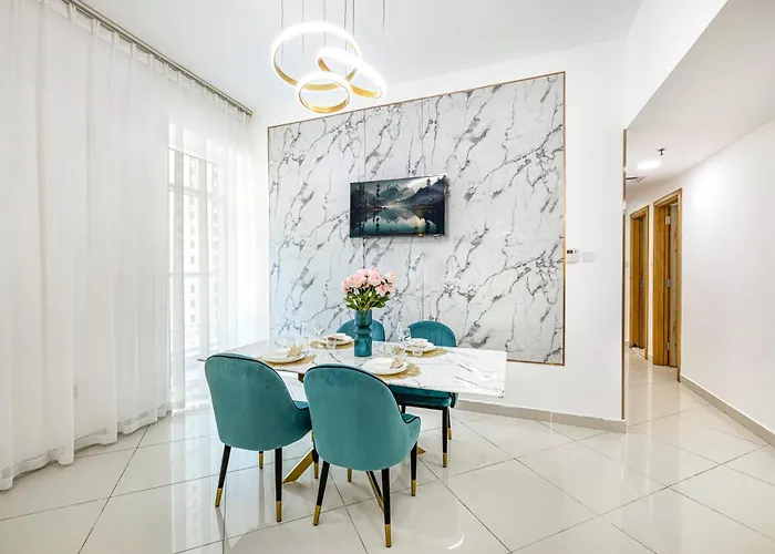 5 Star Serviced Apartment With Beach Access In The Heart Of Dubai Marina Free Welcome Gift Box Upon Arrival