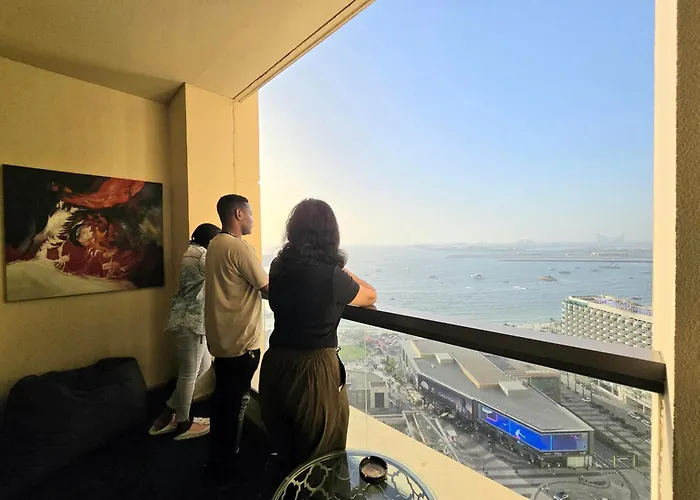 1 World, Premium Hostel, Jbr, Near Metro And Beach