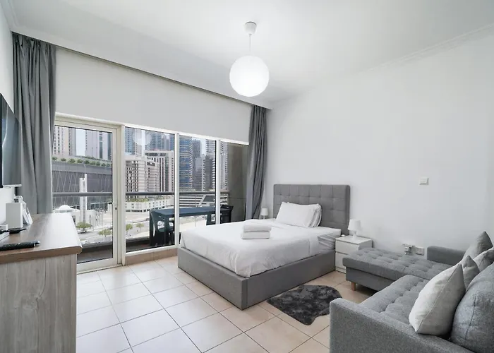Studio Close To Burj Khalifa And Downtown Dubai