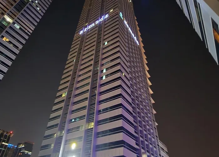 Armada Avenue Hotel