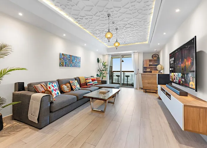 76Th Floor- 2 Bedroom Apartment Princess Tower Palmview