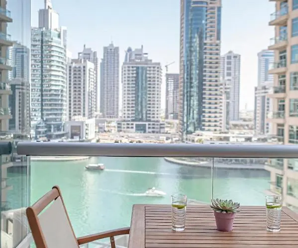 Nasma Luxury Stays - Pastel-Colored Apt With Jaw-Dropping Marina Views