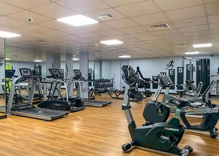 Luxury One Bedroom Apartment !