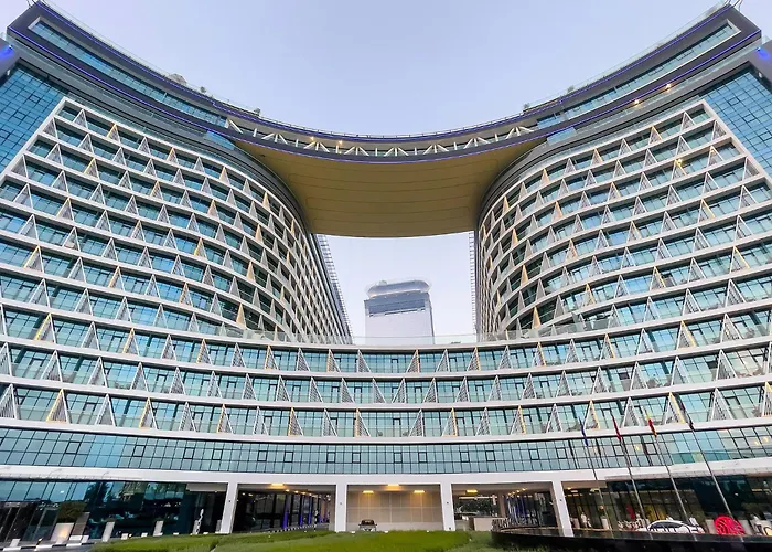 Popular Seven Palm Apartments