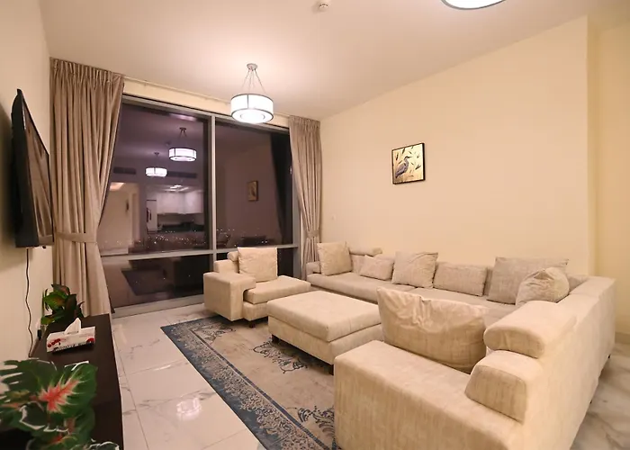 Brown Stone - Canal View Five Star Residence
