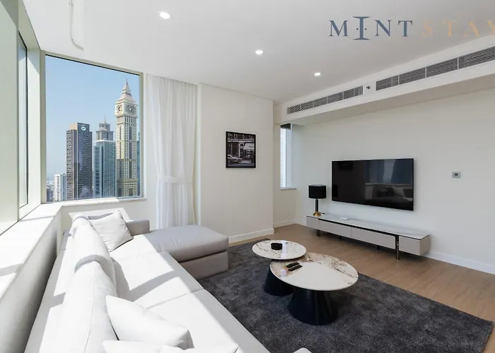 Sky Gardens, Park Avenue, Difc - Mint Stay