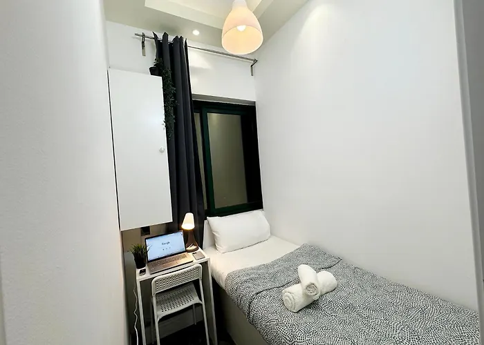 Explorer Partition Room With Window Near Internet City