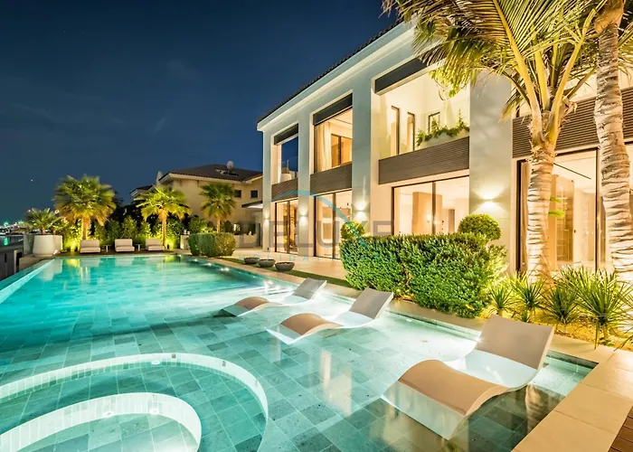 Exclusive 4Br Villa With 2 Assistant Room And Private Pool In Frond K, Palm Jumeirah By Deluxe Holiday Homes