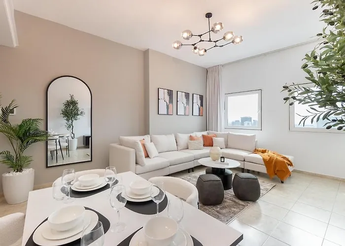 Charming 2-Bedroom Apartment At Imperial Residences In Jvt