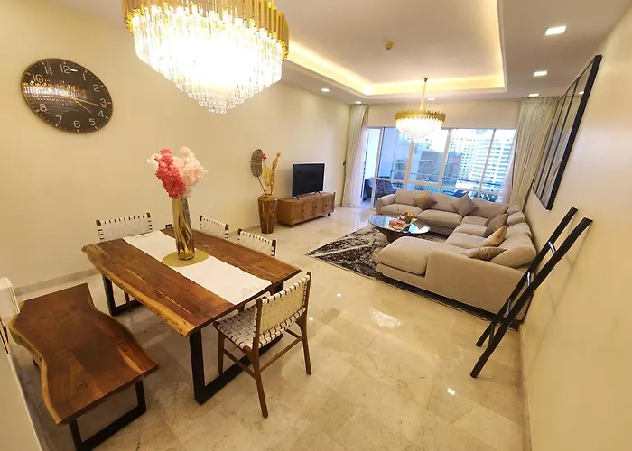 Modern Spacious 3-Bedroom Plus Maid\'S Apartment With Marina Views
