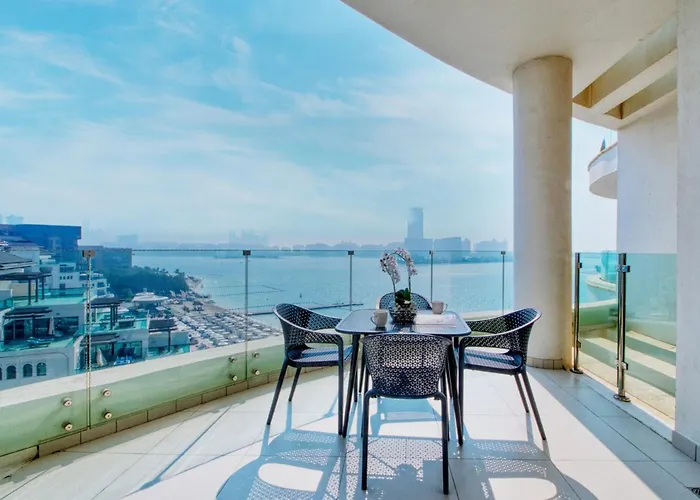 Luxury Royal Bay Beachfront Apartments By Globalstay