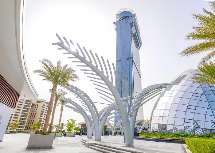Ultra Luxury Palm Tower With Shared 5 Star Hotel Facilities By Qstay