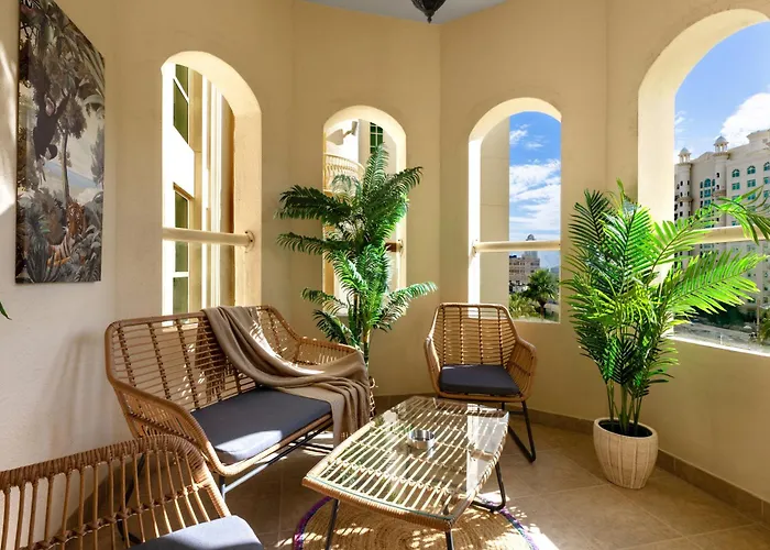 Spacious 2Br With Pool & Private Beach Access