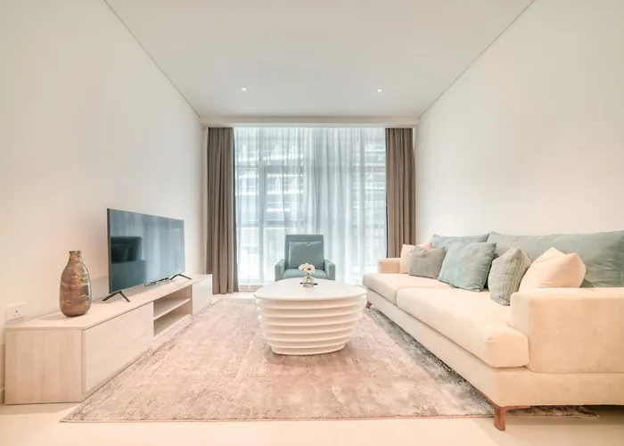 Seven Palm, Palm Jumeirah - Mint Stay