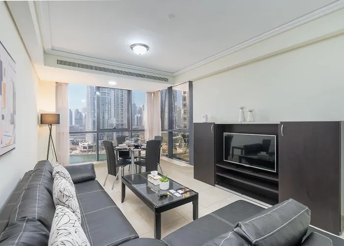 Amazing And Chic 1 Bedroom In Goldcrest Views 2