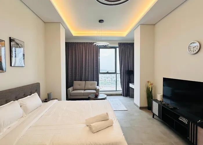 Upscale Apartment At Oval Tower Near Downtown With Balcony And Parking By Belvilla