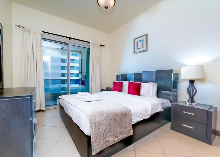 Signature Holiday Homes - Marina Diamond