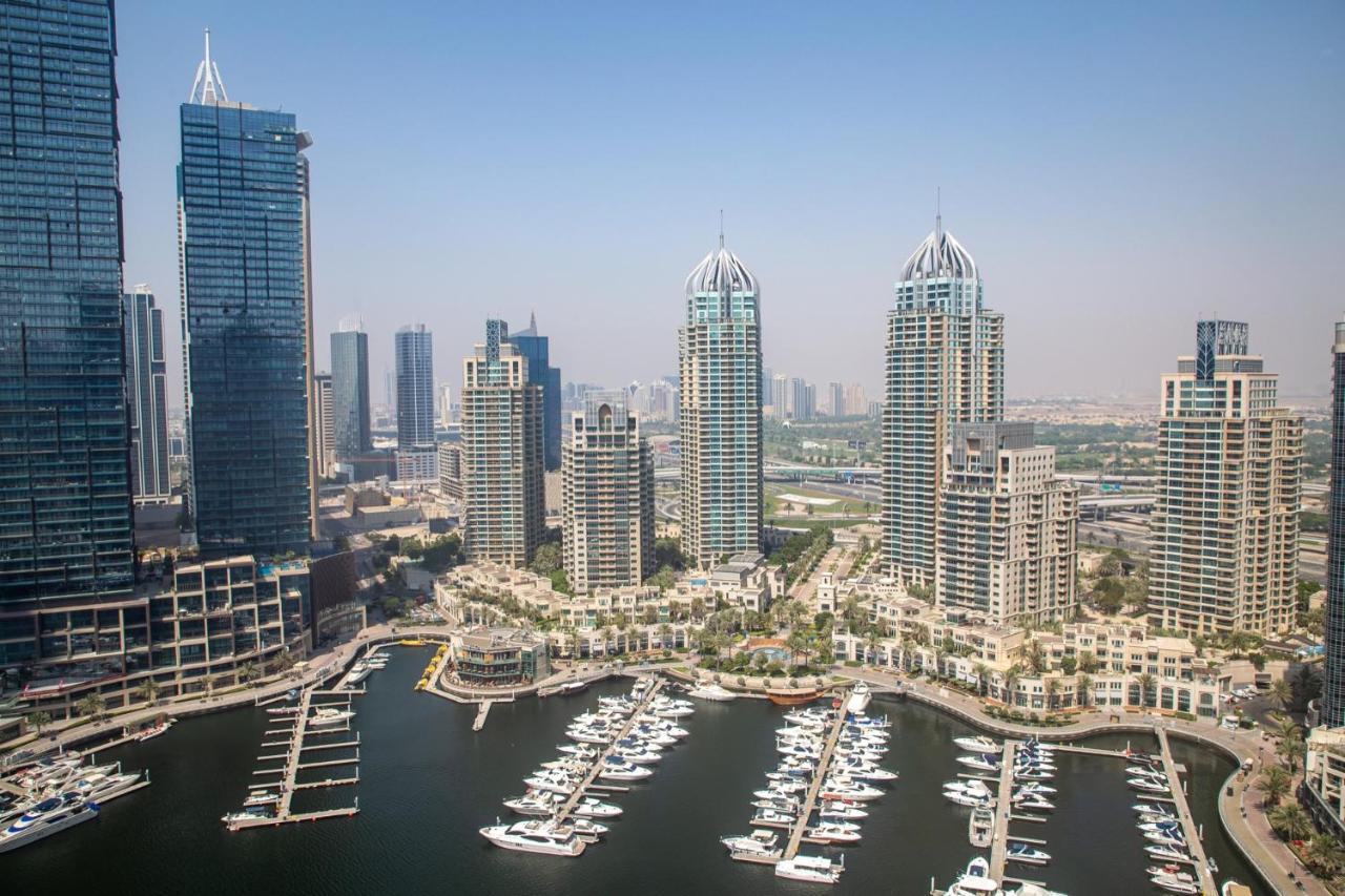 Frank Porter - Marina Tower * Dubai