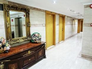 Aparthotel Dolphin