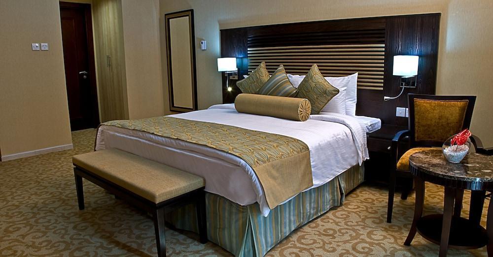 Chelsea Gardens 4* Dubai