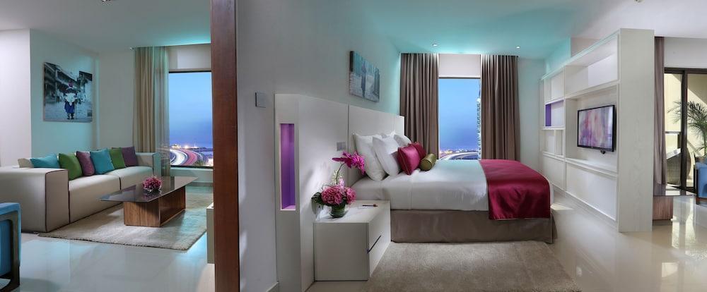 Ramada Hotel, And By Wyndham Jbr 4* Dubai