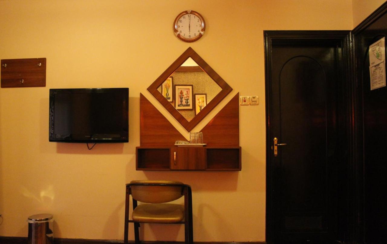 Hotel Downtown *