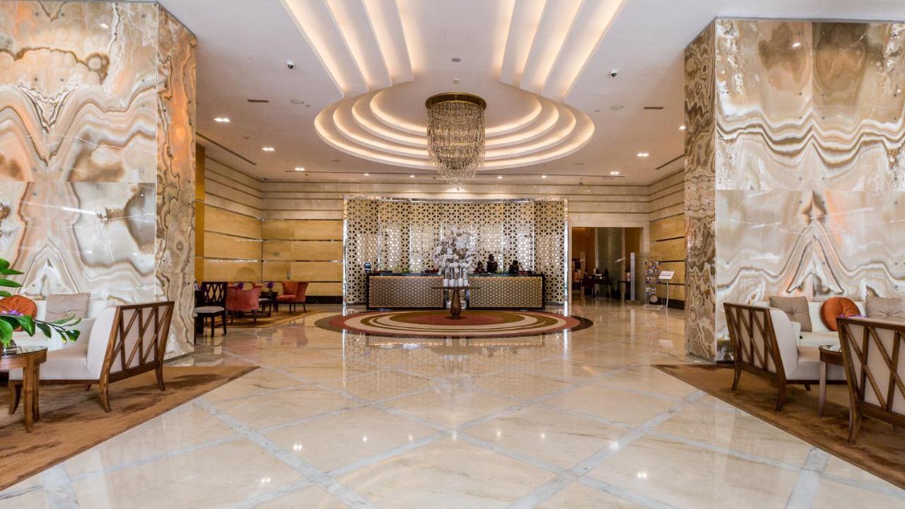 Hotel La & Dubai