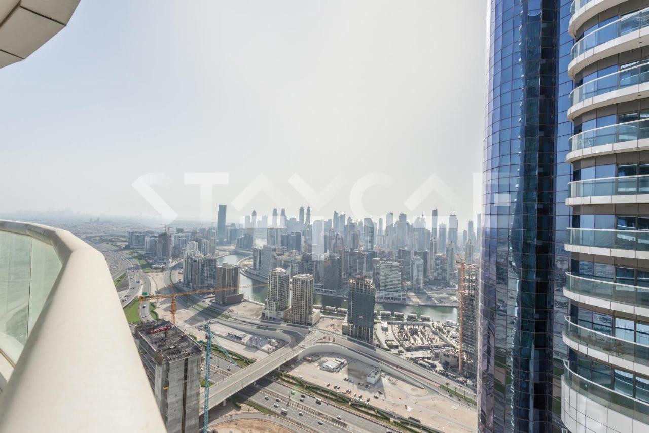 Staycae Paramount Towers Apartment