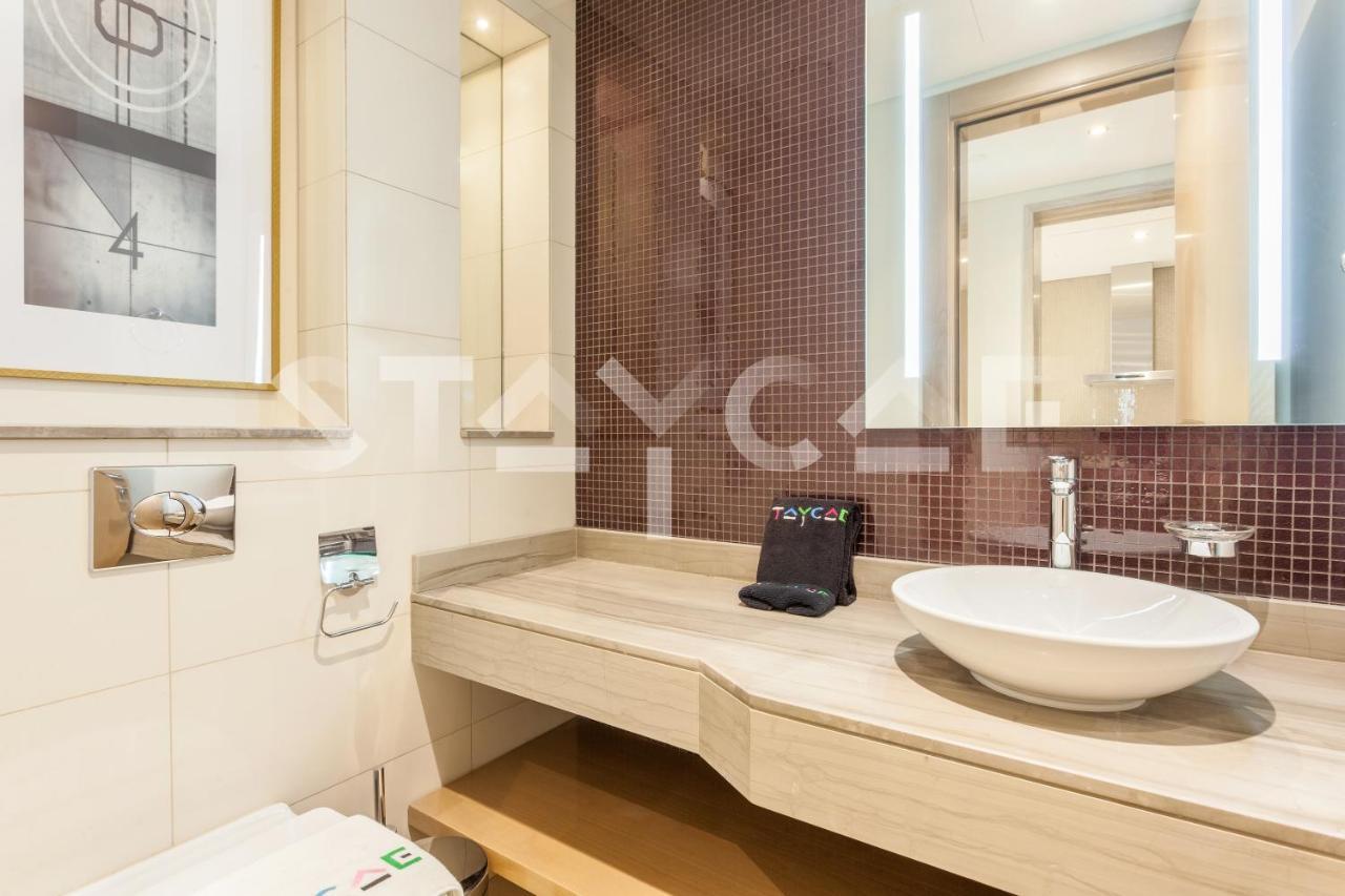 Staycae Paramount Towers