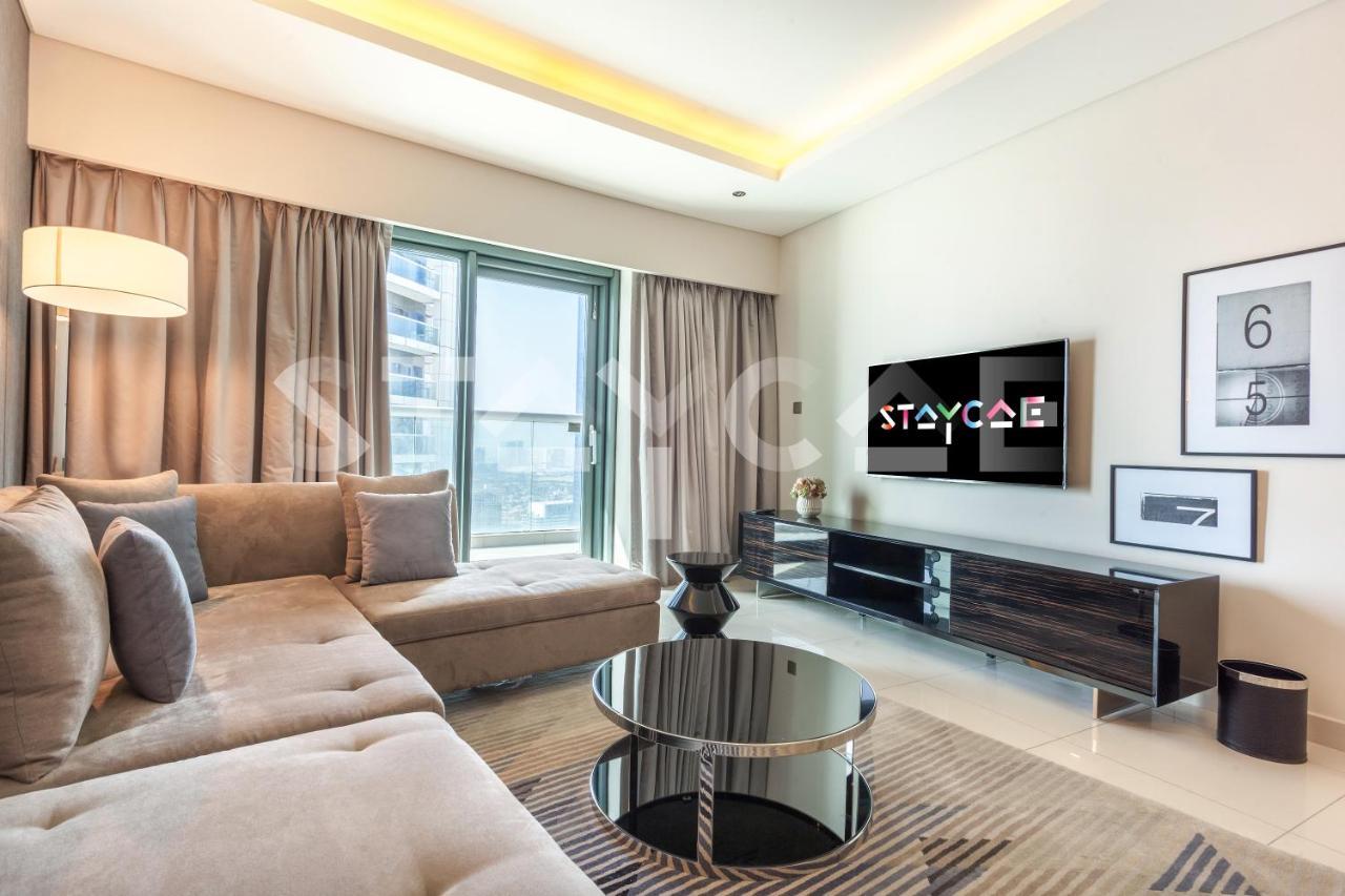Staycae Paramount Towers *