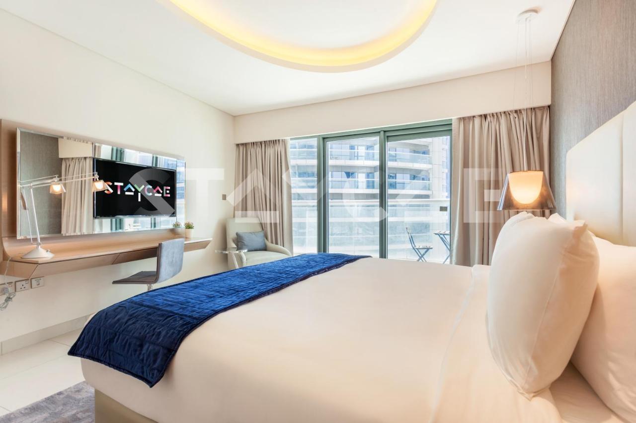 Apartment Staycae Paramount Towers