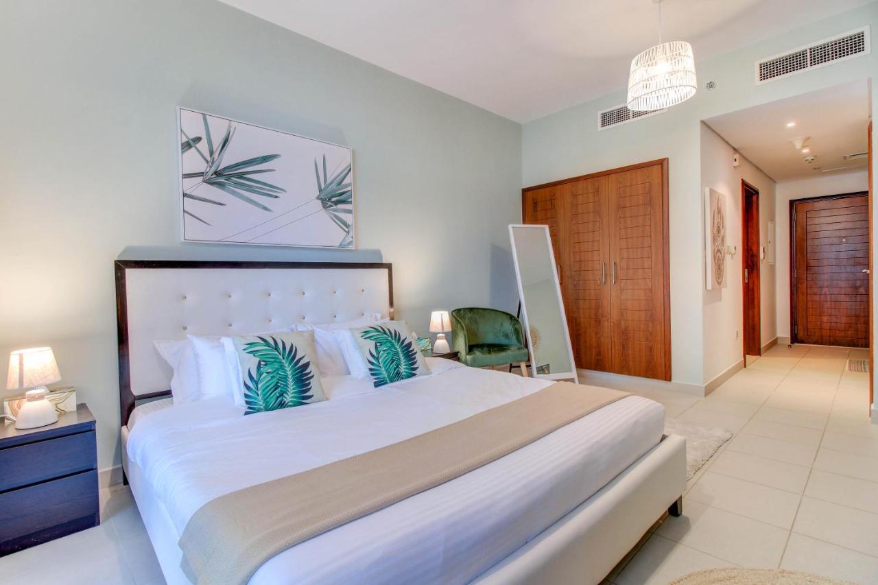 Daire Durrani Homes - Luxurious Near Mall With Pool View Dubai