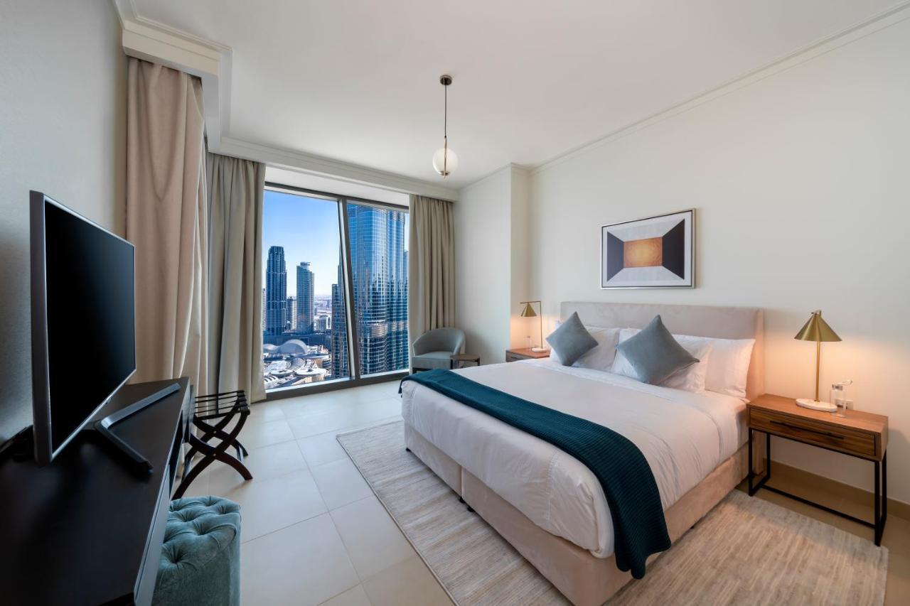 Full Burj Khalifa View: Atlas Homestays - 03 Bedroom At Burj Vista 5005 Apartment *