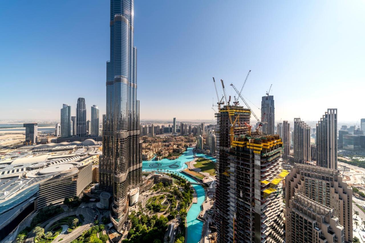 Full Burj Khalifa View: Atlas Homestays - 03 Bedroom At Burj Vista 5005