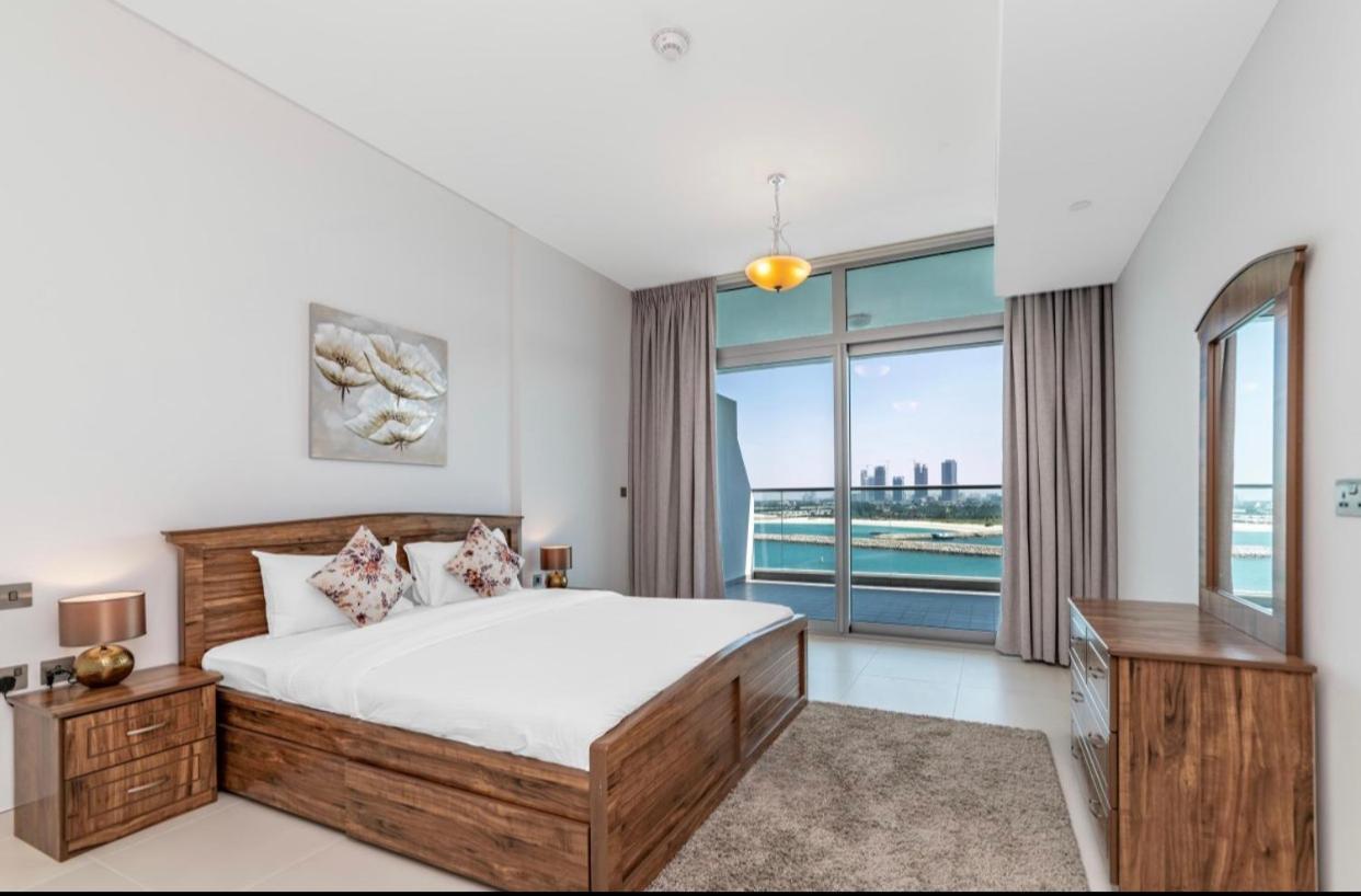 Apartment Holiday Apartment In Palm Jumeirah With Beach Access *