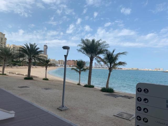 Apartment Holiday Apartment In Palm Jumeirah With Beach Access *