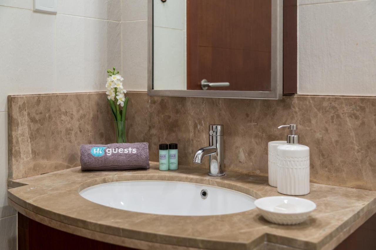 Apartment Higuests - Luxury Apt With Balcony, Steps From Burj Khalifa *