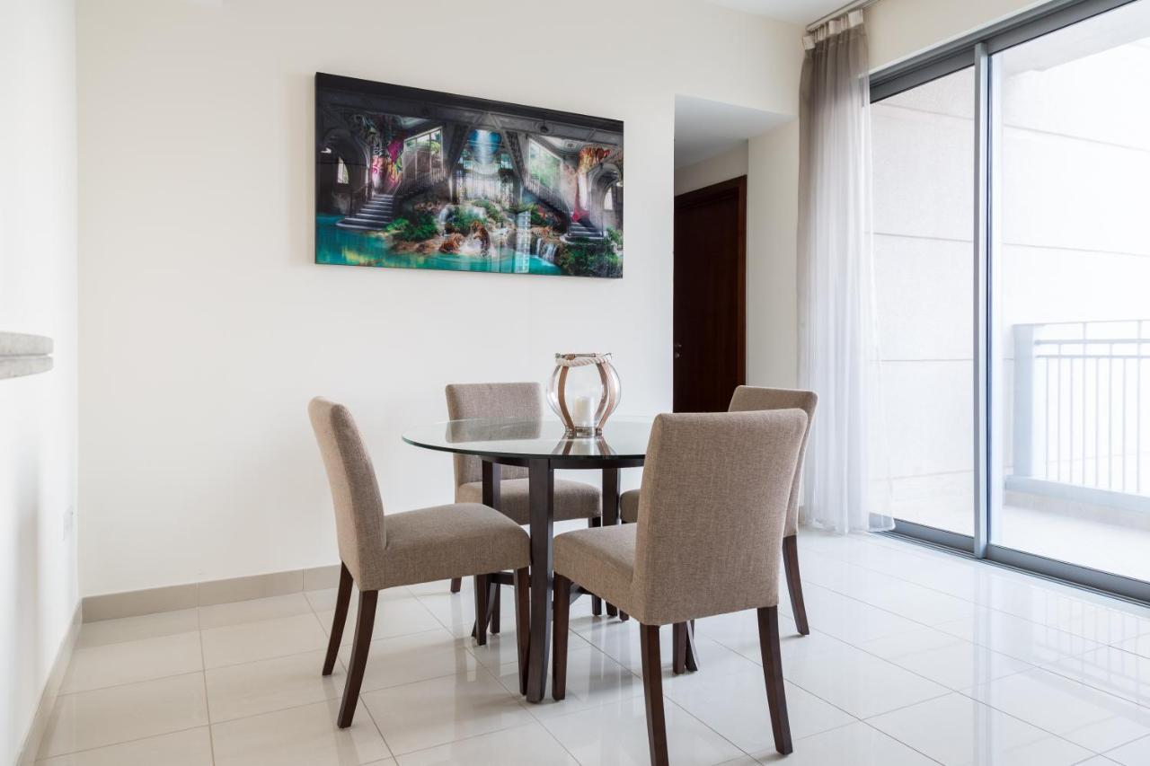 Higuests - Luxury Apt With Balcony, Steps From Burj Khalifa