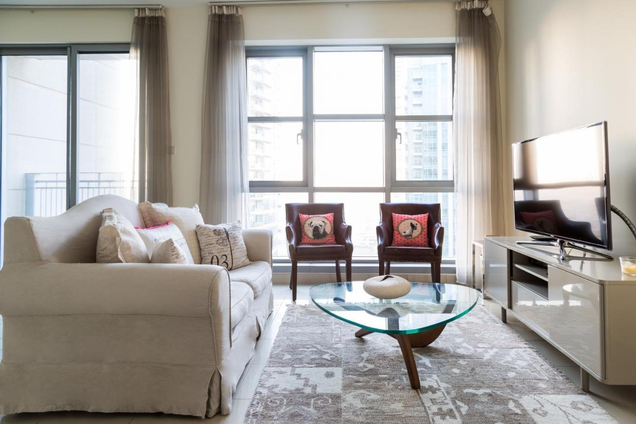 Higuests - Luxury Apt With Balcony, Steps From Burj Khalifa Apartment *