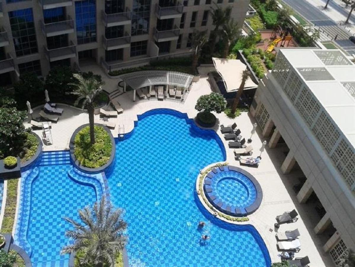Higuests - Luxury Apt With Balcony, Steps From Burj Khalifa Apartment
