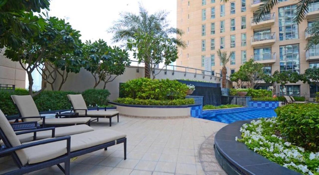 Higuests - Luxury Apt With Balcony, Steps From Burj Khalifa